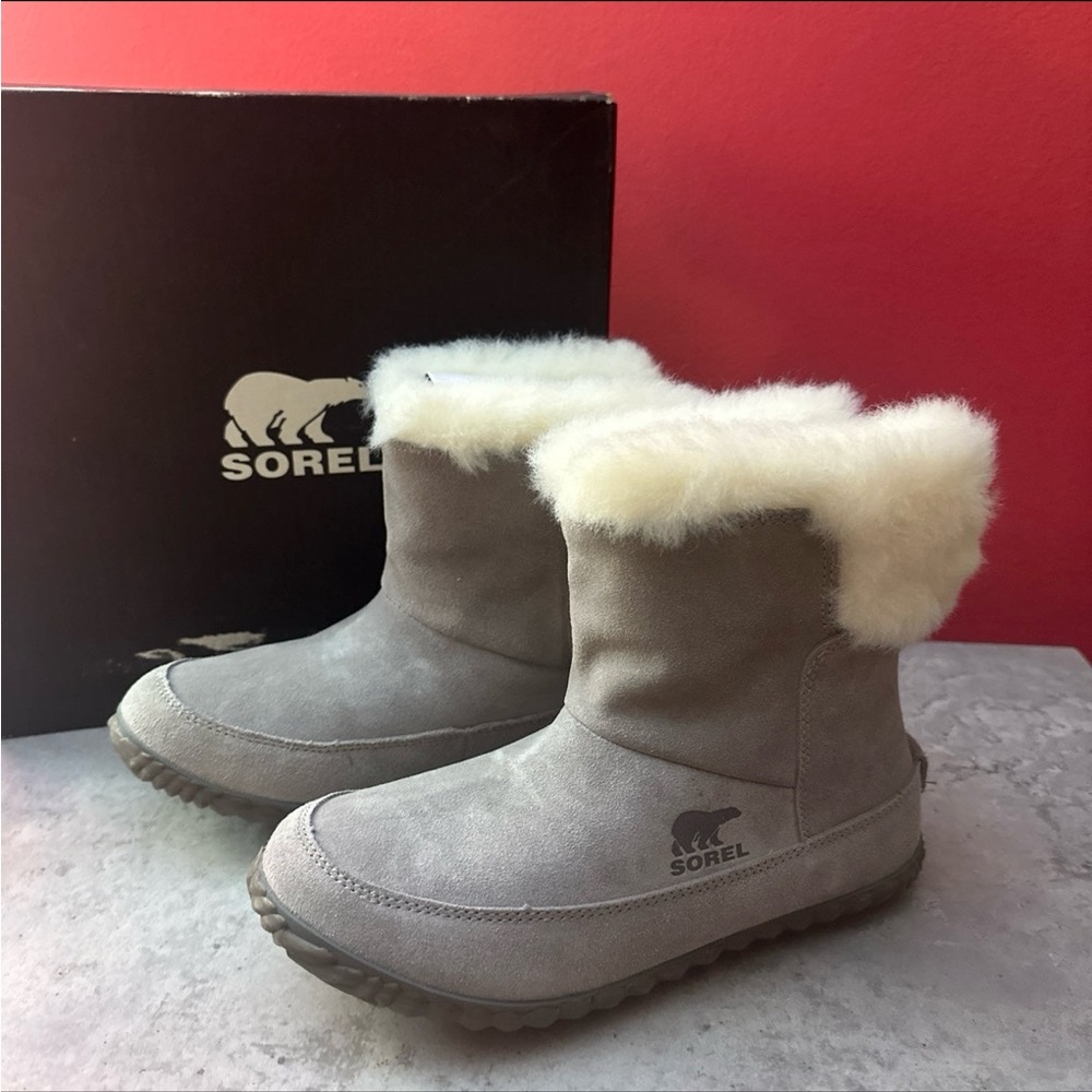 Sorel Out N About booties chrome grey/natural brand new
